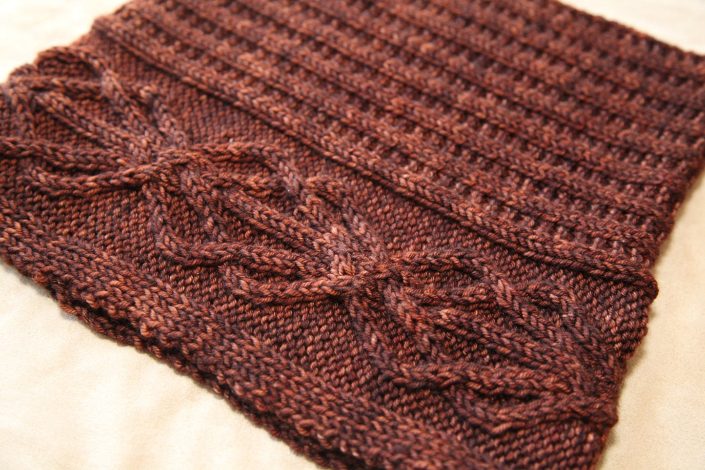 Amerind Cabled Cowl